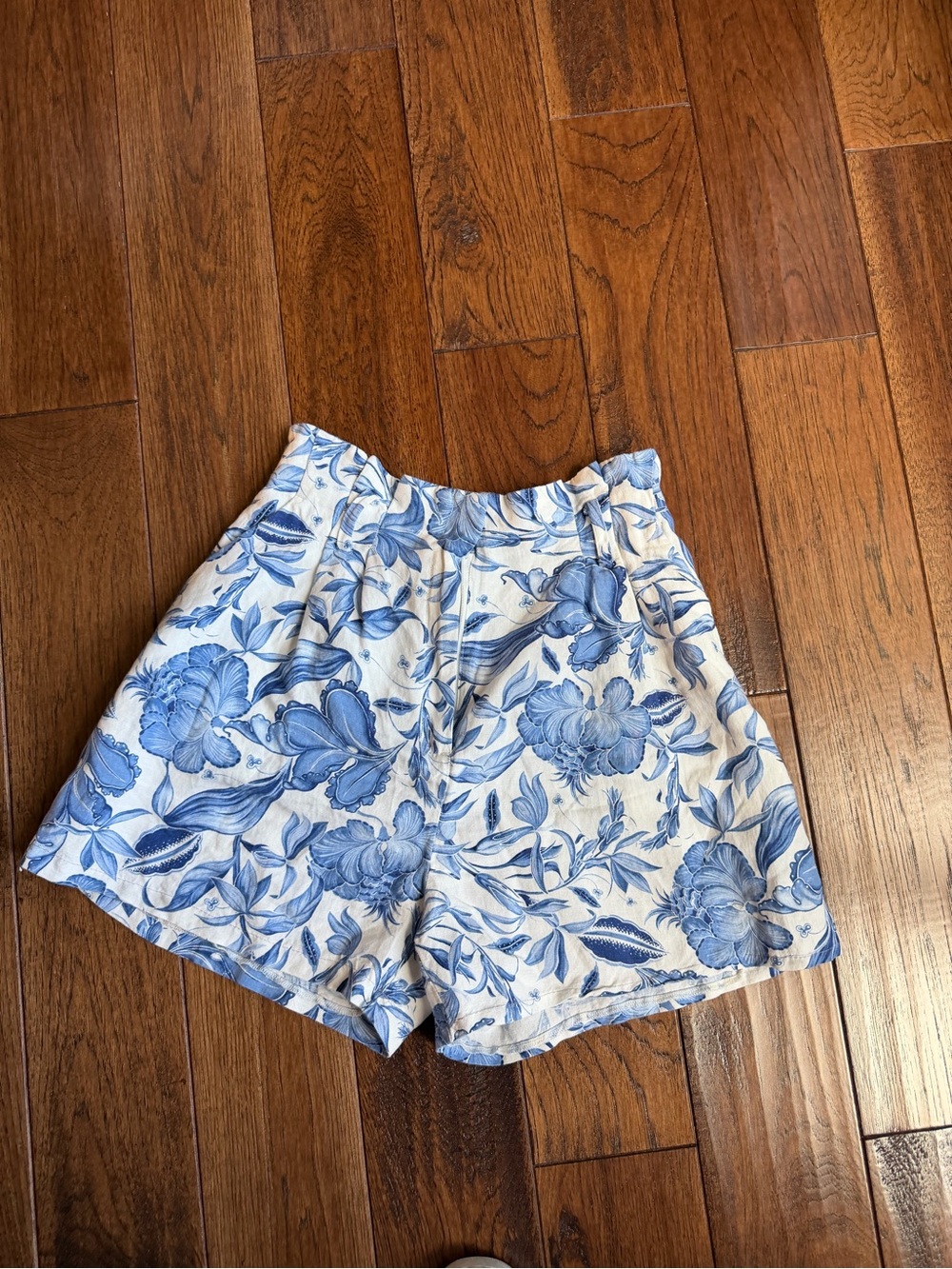 H&M High Waist Floral Print Shorts in Blue and White